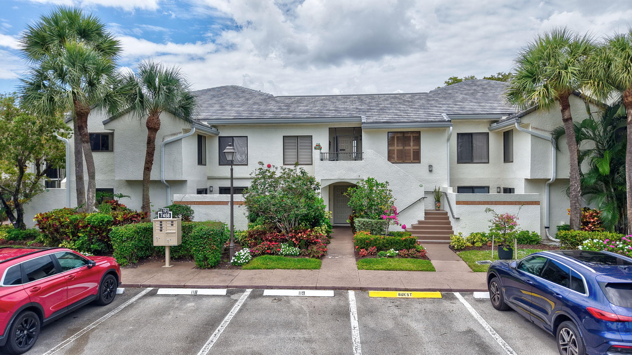 GLENEAGLES CONDO IV - Residential