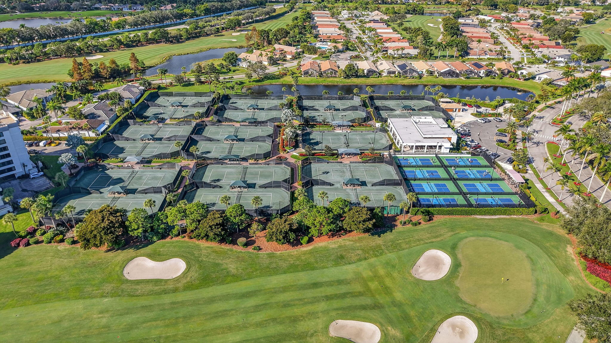 GLENEAGLES CONDO IV - Residential