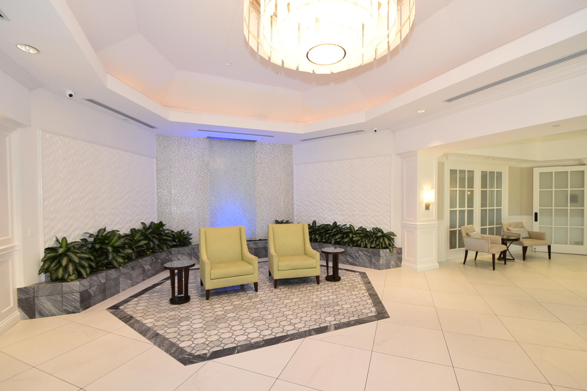 GLENEAGLES CONDO IV - Residential