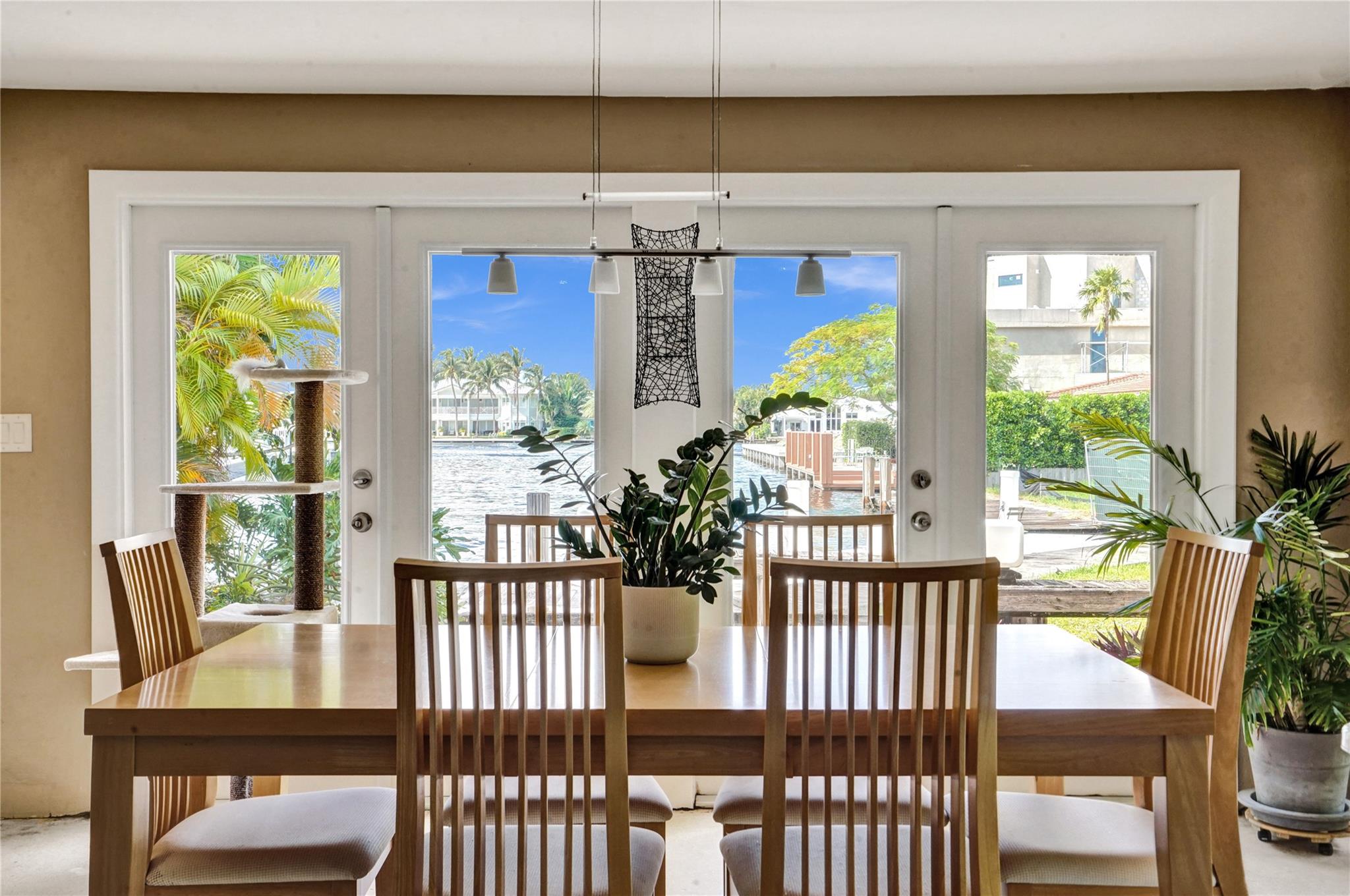 Dolphin Isles - Residential
