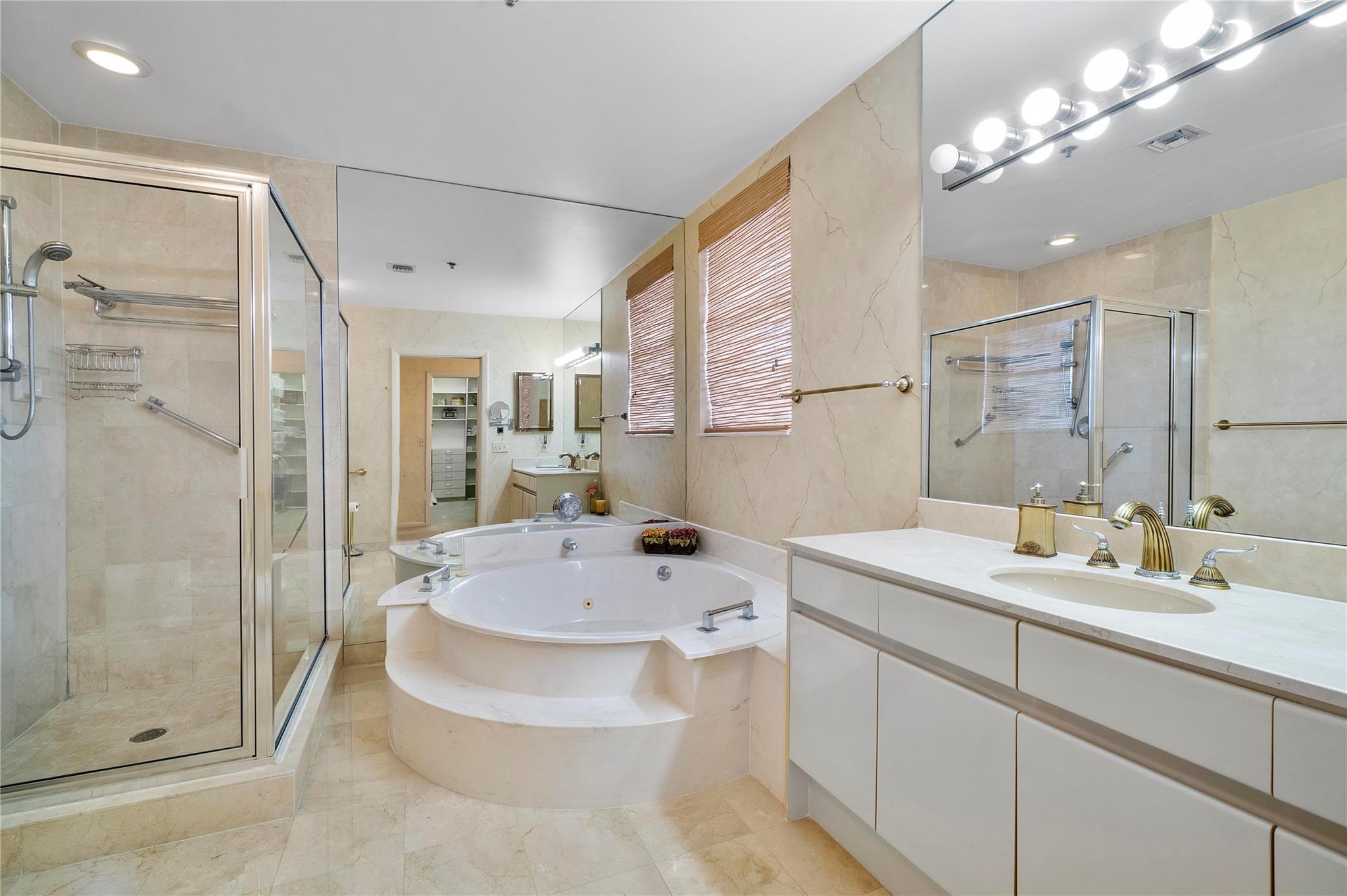 IMPERIALE ROYALE - Residential