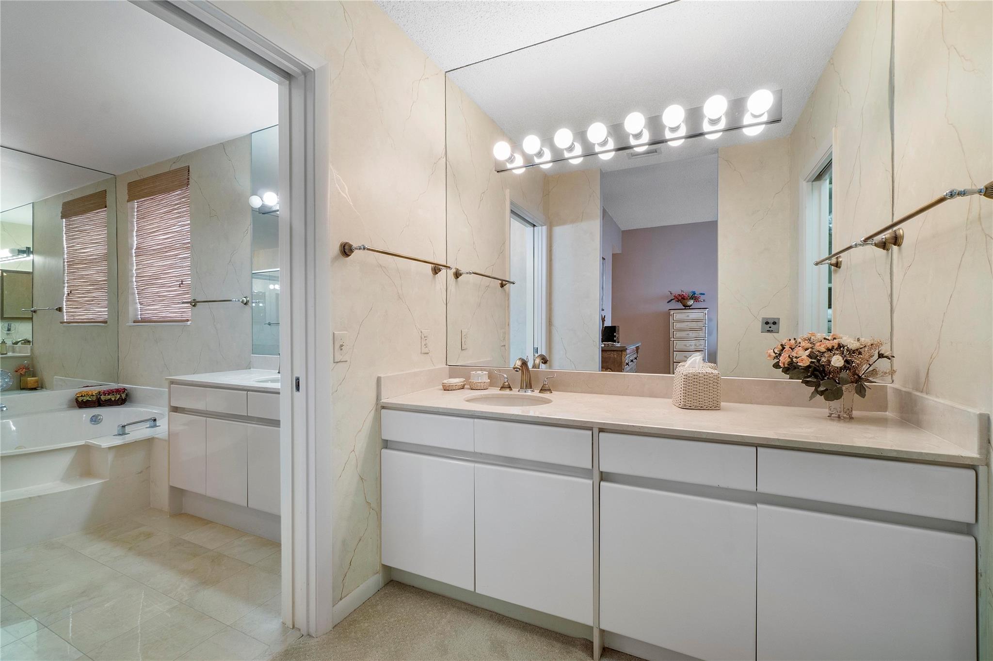 IMPERIALE ROYALE - Residential
