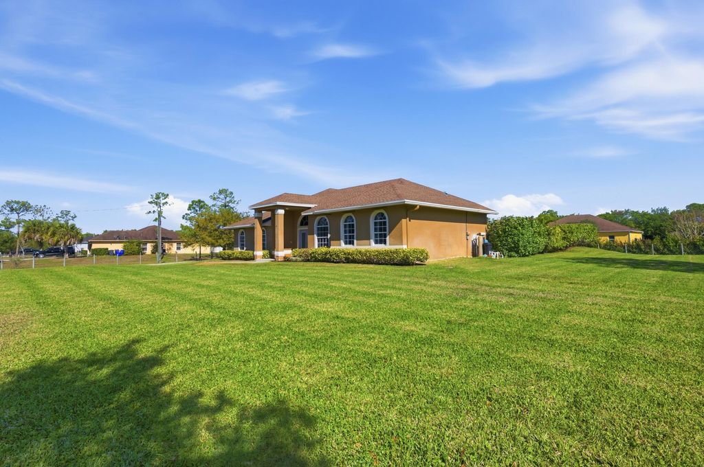 Photo of 17791 N 44th Pl Place N, The Acreage, FL 33470 (MLS # B26005545)