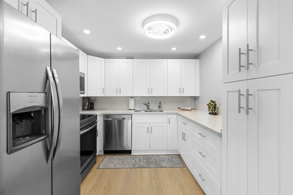 Photo of 244 RICHMOND F #244, Deerfield Beach, FL 33442 (MLS # B26076824)