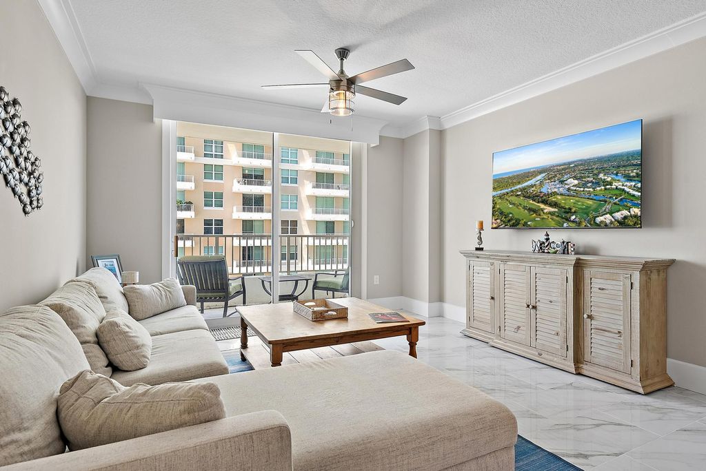 Photo of 625 Casa Loma Boulevard #909, Boynton Beach, FL 33435 (MLS # R11112061)