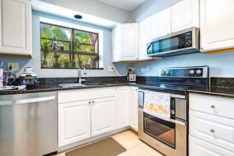 Tiny photo for 740 SE 1st Way #101, Deerfield Beach, FL 33441 (MLS # B26021186)