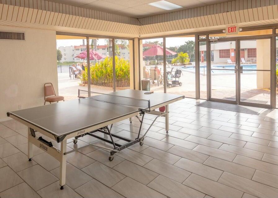 SUNRISE LAKES PHASE I - Residential