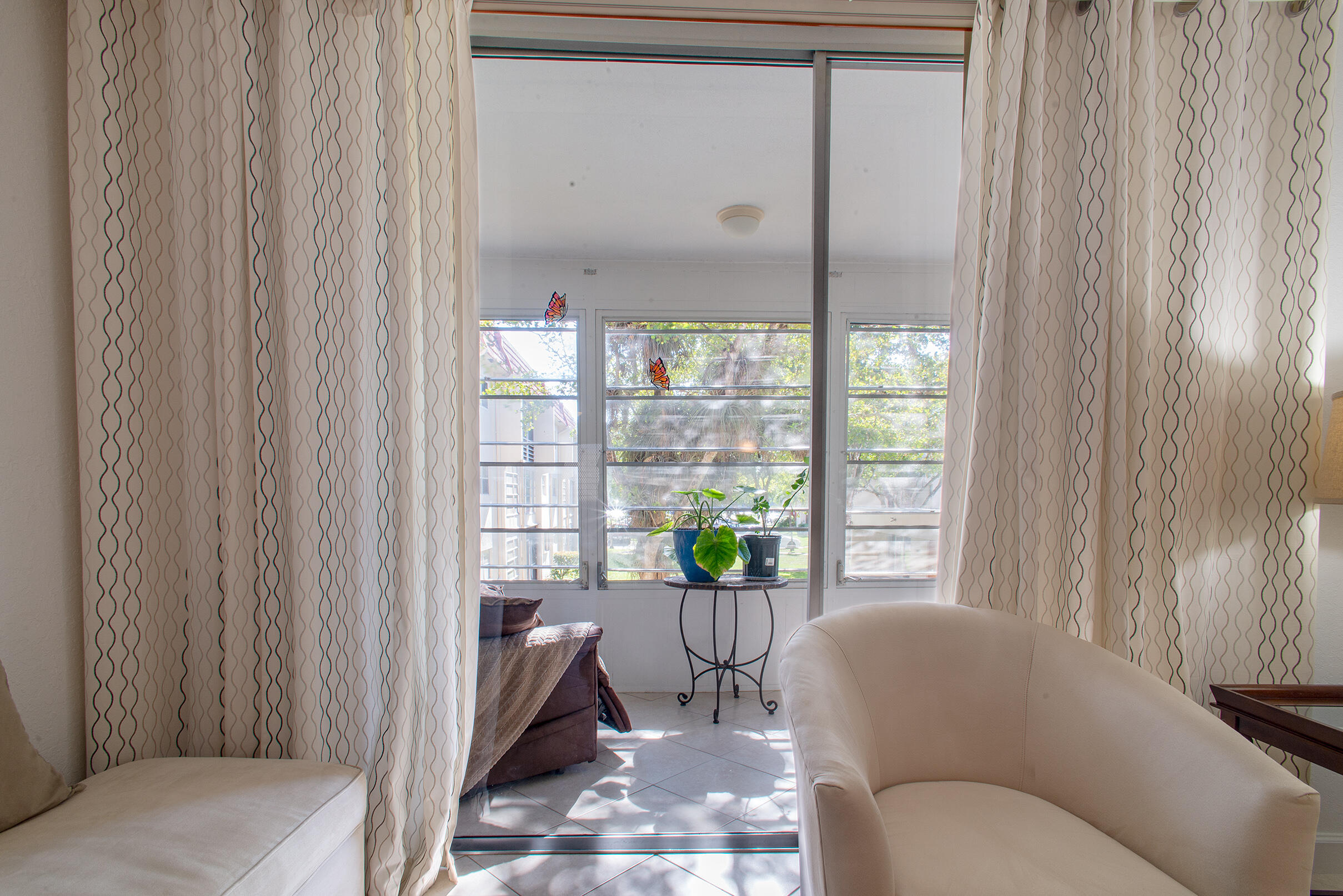 3091 E Sun Sunrise Lakes Drive E 207