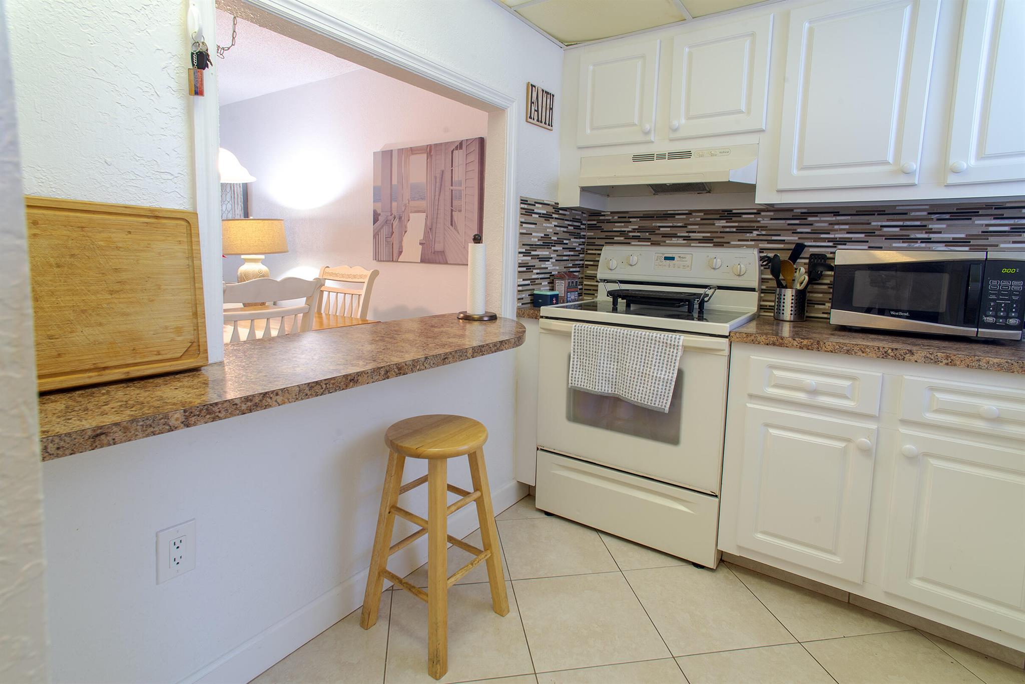 SUNRISE LAKES PHASE I - Residential