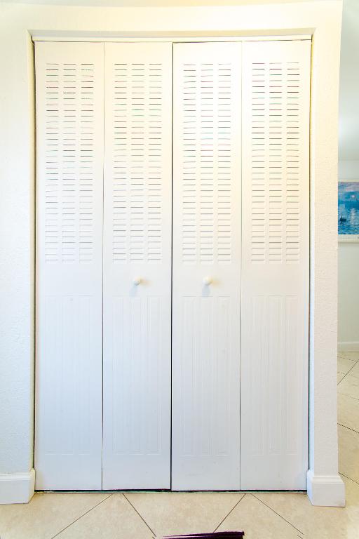 SUNRISE LAKES PHASE I - Residential