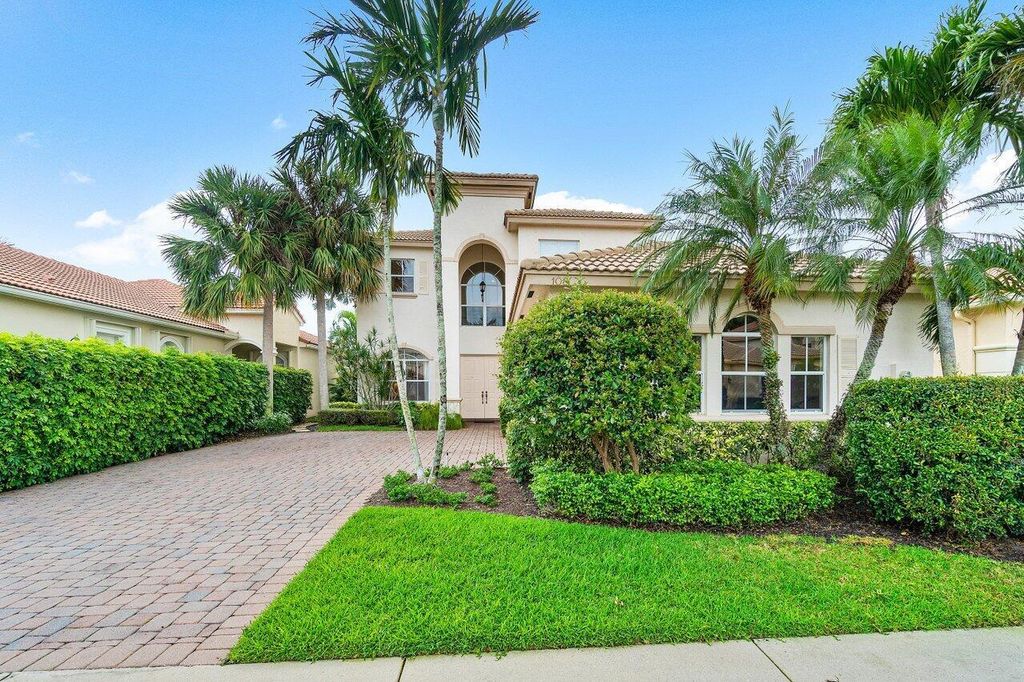 Photo of 108 Via Condado Way, Palm Beach Gardens, FL 33418 (MLS # R11086118)