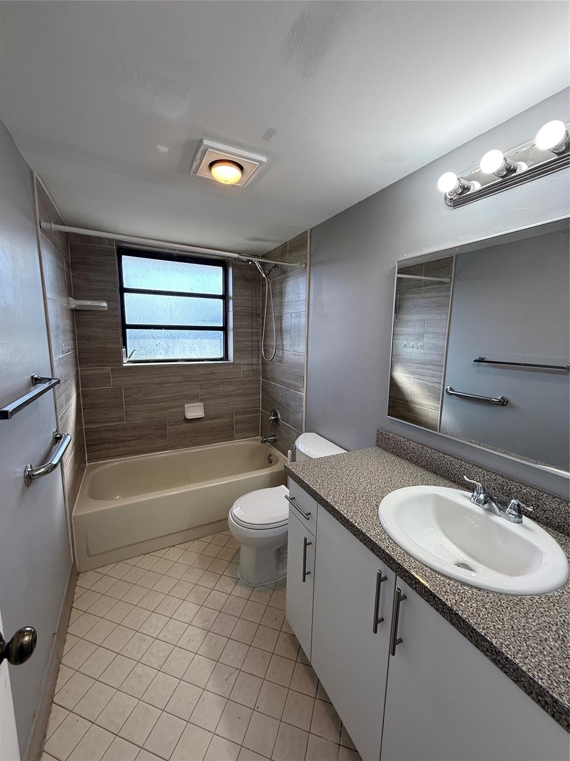 Saxon Woods South Condo - Residential Lease