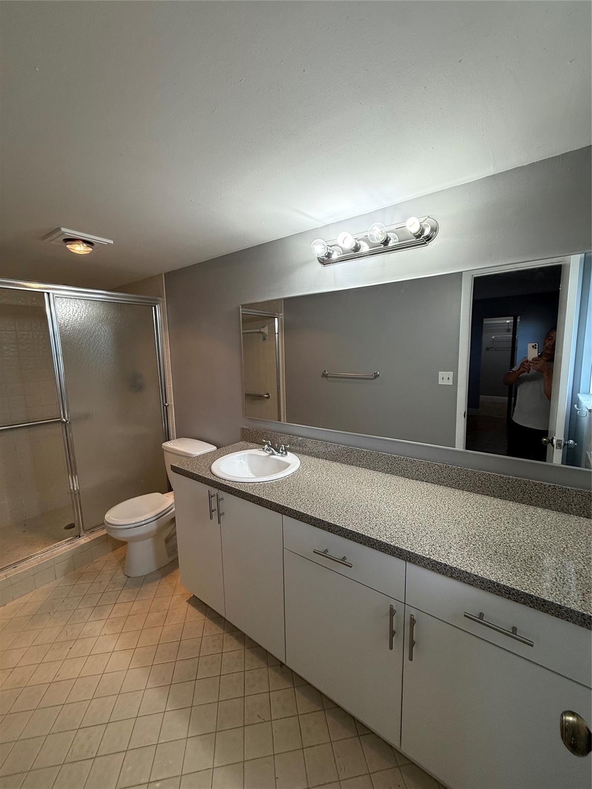 Saxon Woods South Condo - Residential Lease