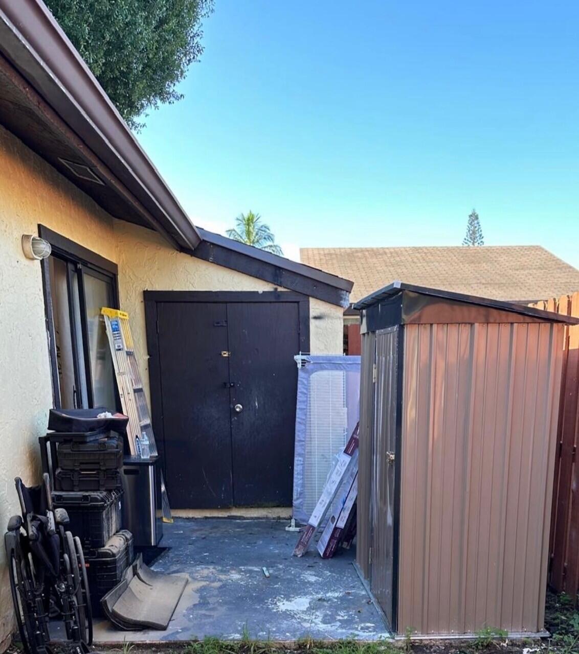 FOXWOOD ESTATES PLAT NO 2 OF LAKESIDE GREEN - Residential