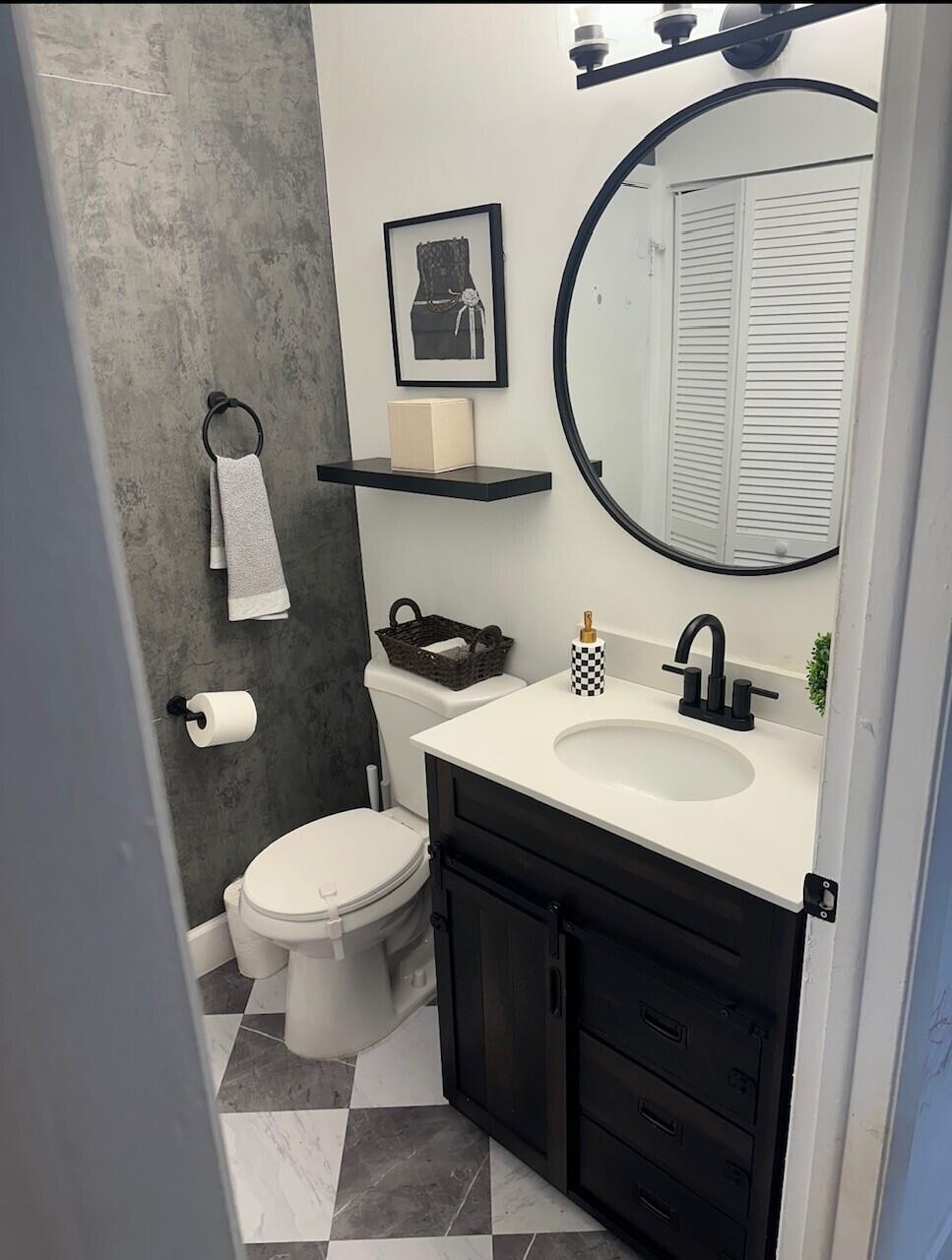 FOXWOOD ESTATES PLAT NO 2 OF LAKESIDE GREEN - Residential