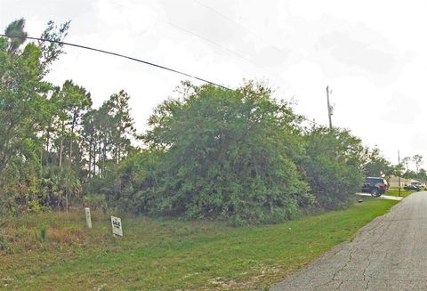 A home in Port Saint Lucie