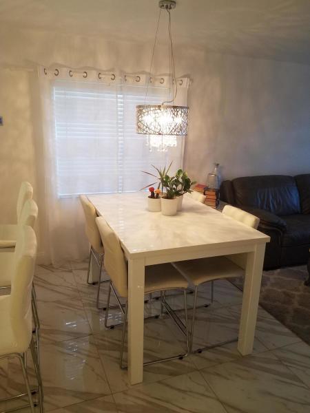 BAY REACH CONDO - Residential