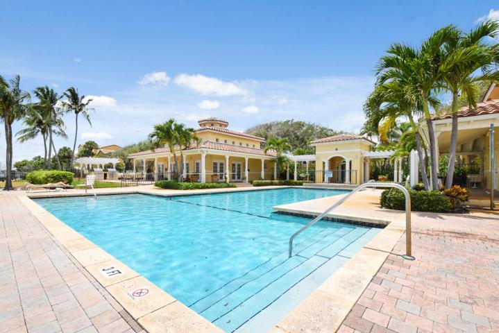 BAY REACH CONDO - Residential