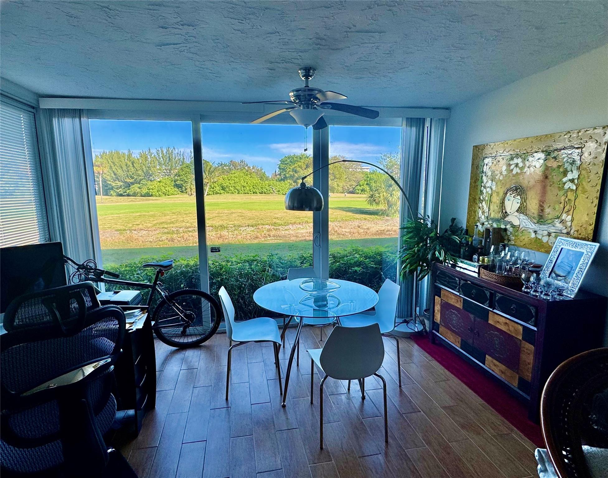 3251 S Palm Aire Dr 102
