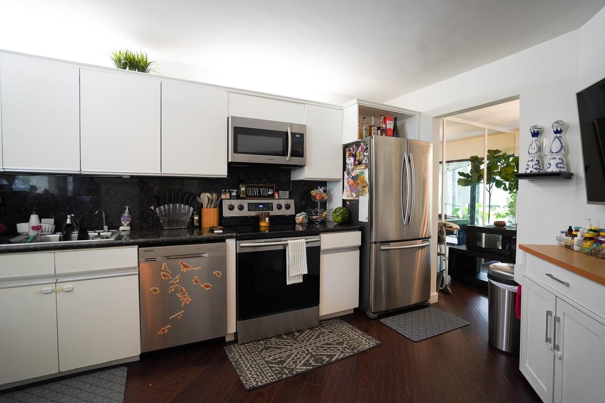5800 Camino Del Sol 105