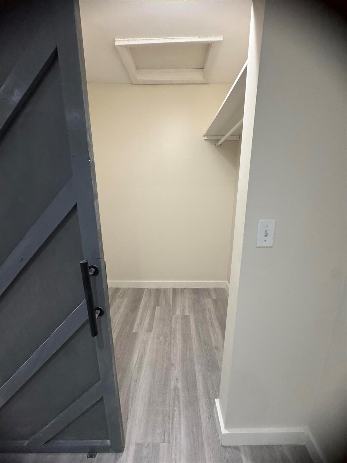 LAGUNA POINTE AT CALIF CL - Residential Lease