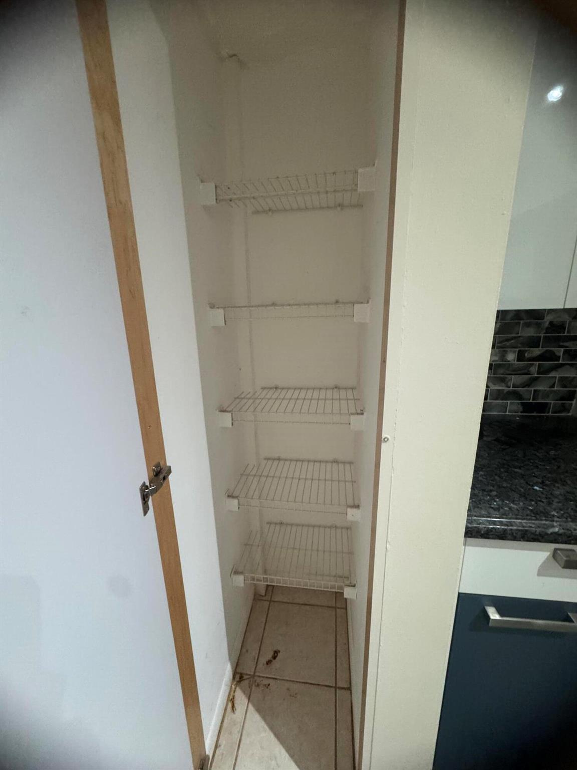 LAGUNA POINTE AT CALIF CL - Residential Lease