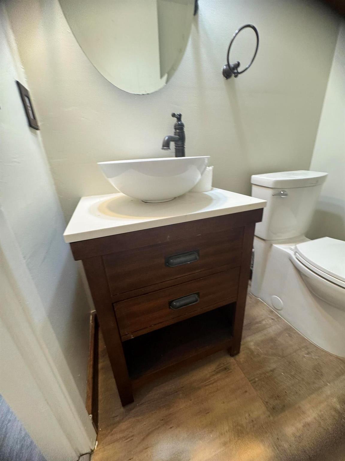 LAGUNA POINTE AT CALIF CL - Residential Lease