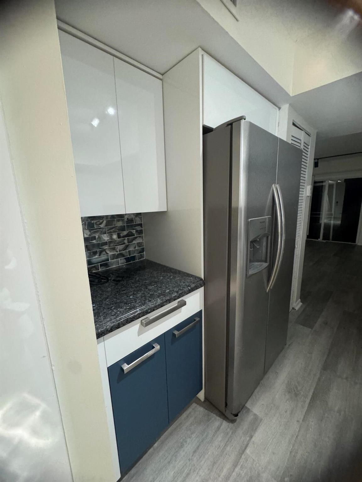 LAGUNA POINTE AT CALIF CL - Residential Lease