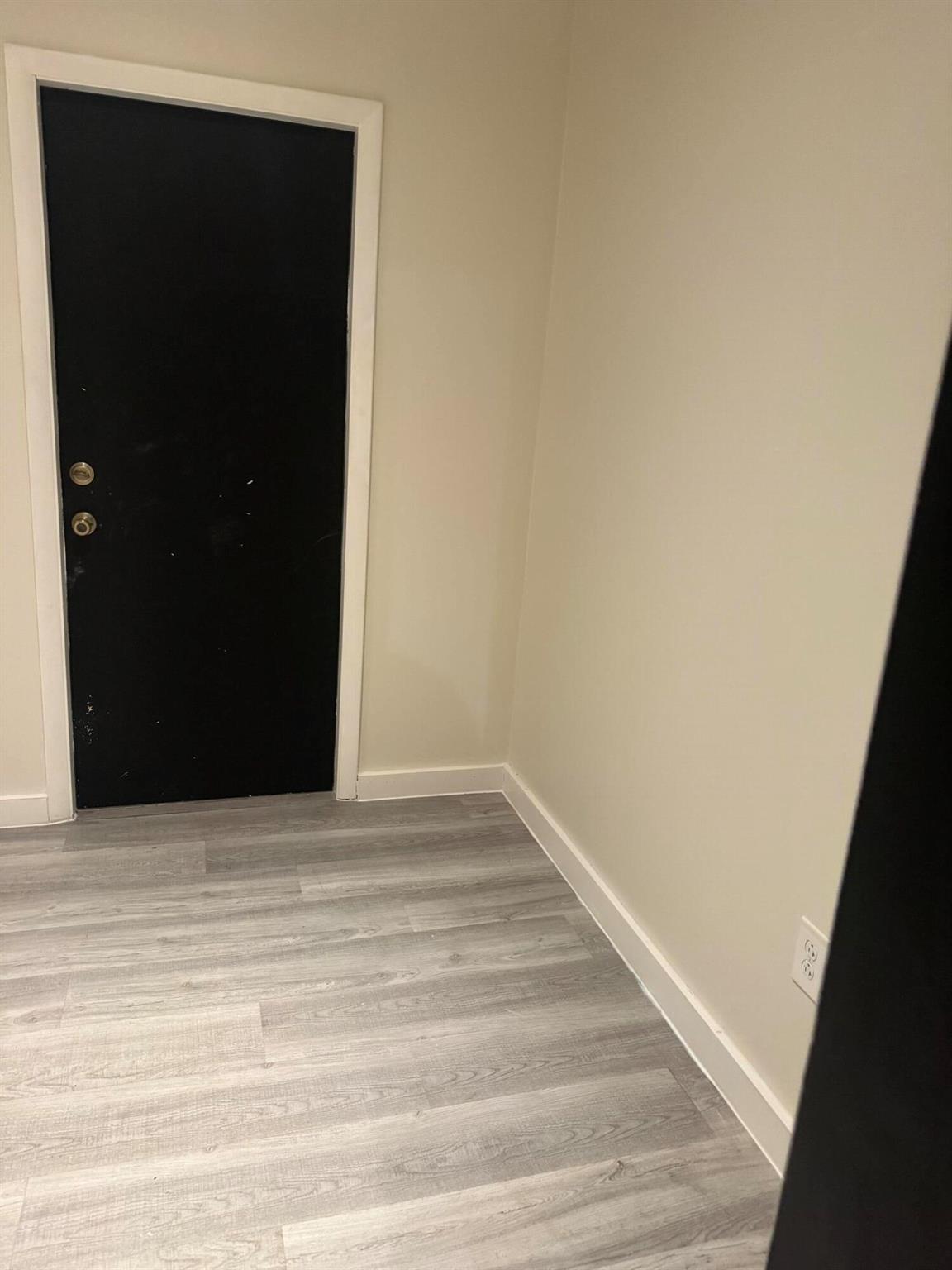 LAGUNA POINTE AT CALIF CL - Residential Lease