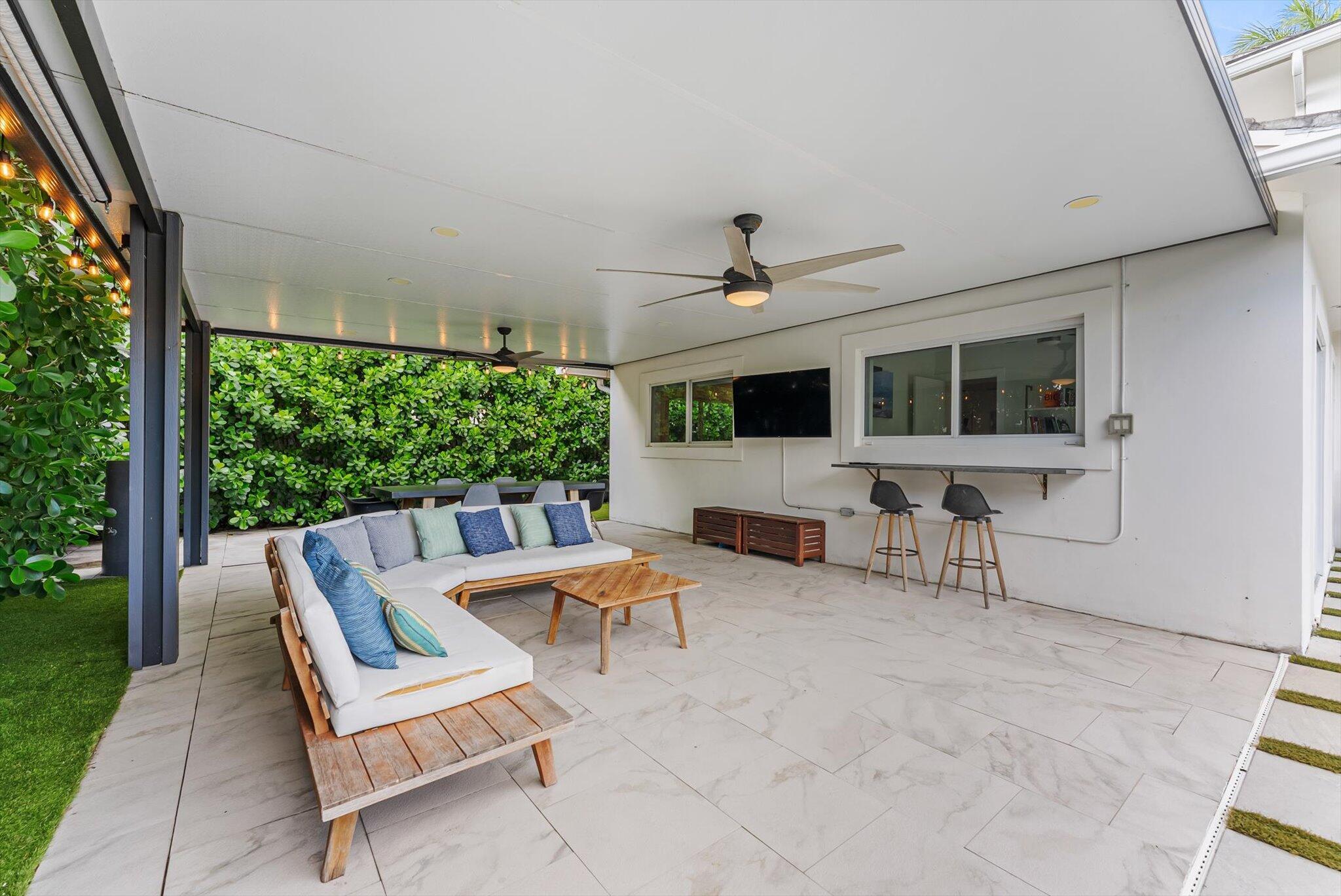 LAKE FLORESTA PARK - Residential