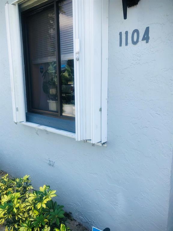 ARBOURS OF THE PALM BEACH - Residential