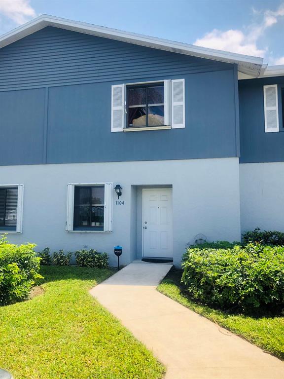 ARBOURS OF THE PALM BEACH - Residential