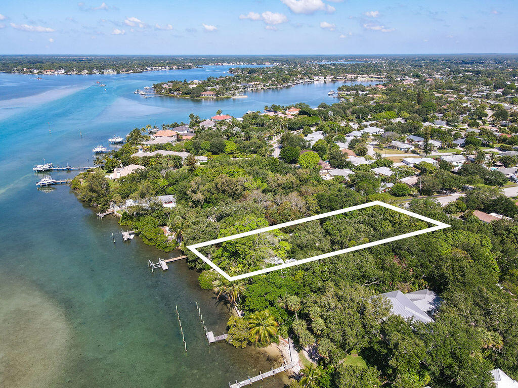 RIVERSIDE ON THE LOXAHATCHEE - Residential