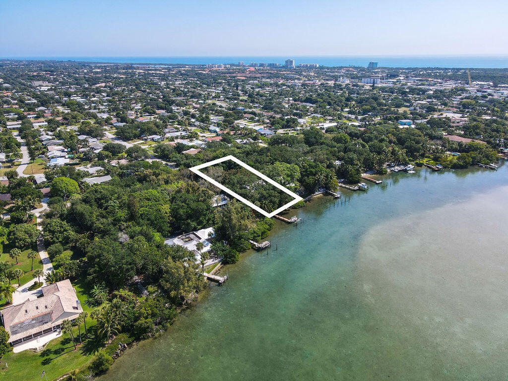 RIVERSIDE ON THE LOXAHATCHEE - Residential