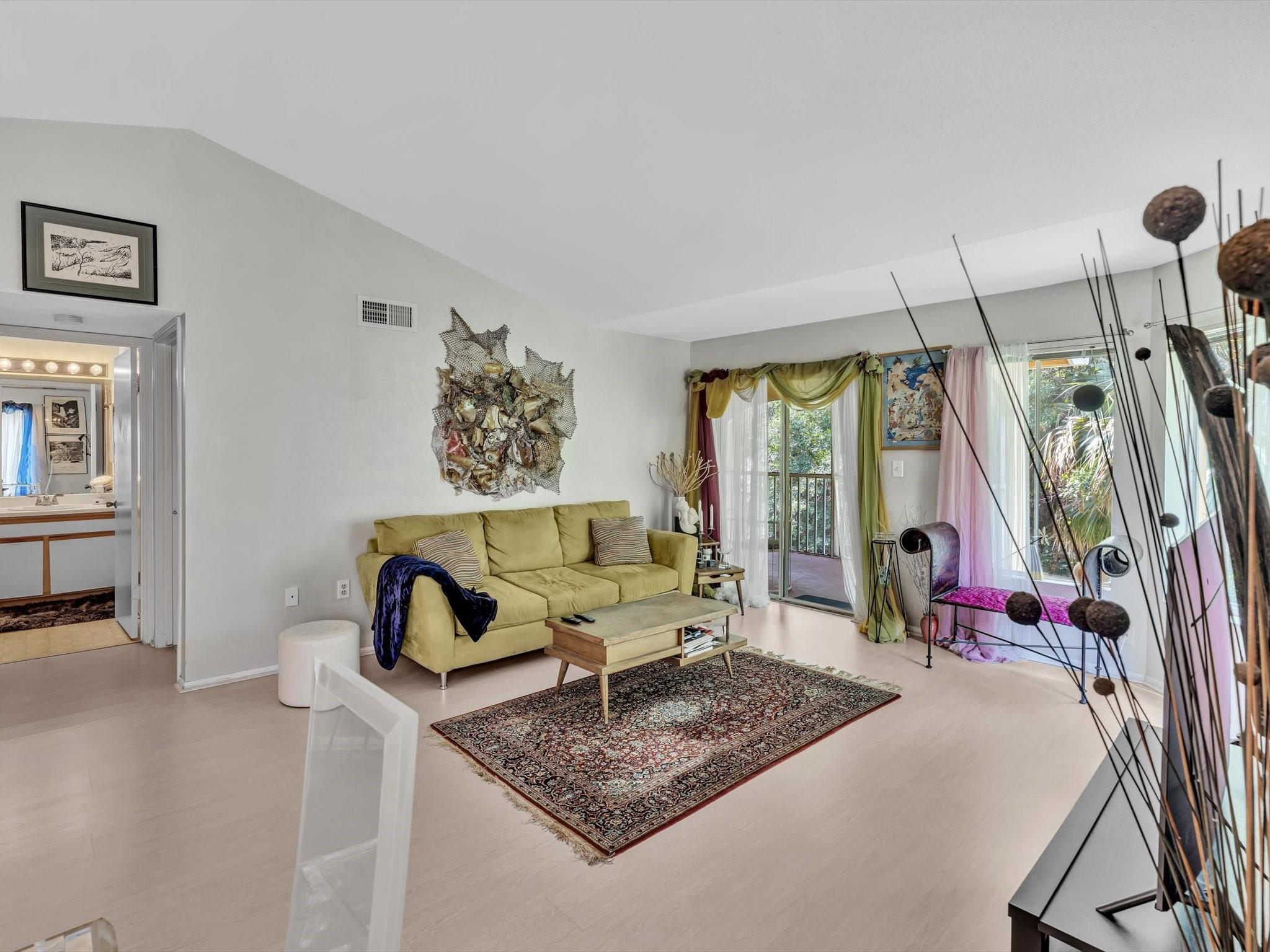 2440 NW 33rd St 1812