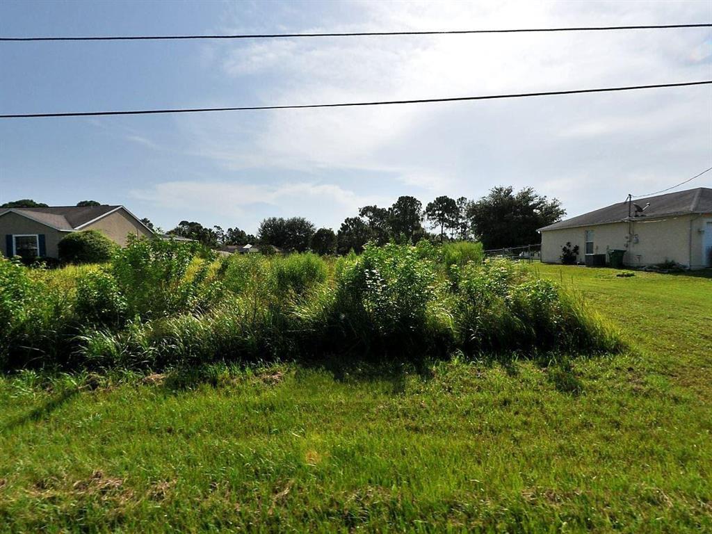 PORT ST LUCIE SECTION 35 - Land