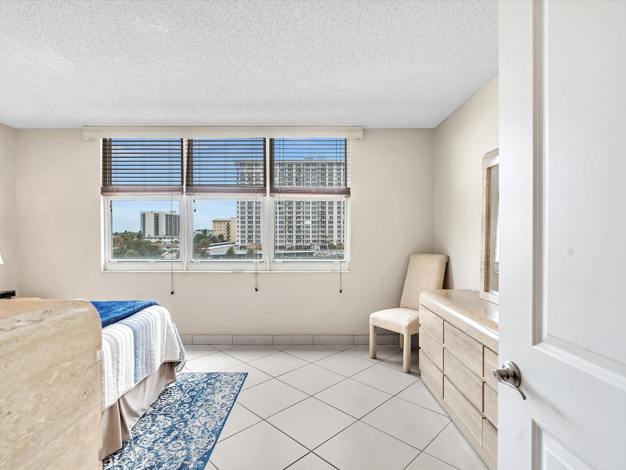 Jamaica House Condominium - Residential