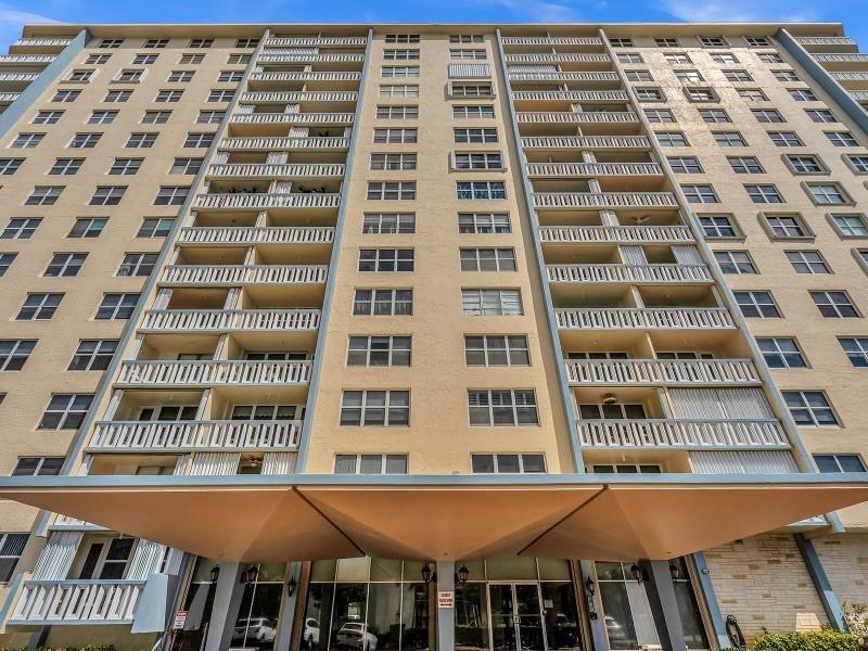 Jamaica House Condominium - Residential