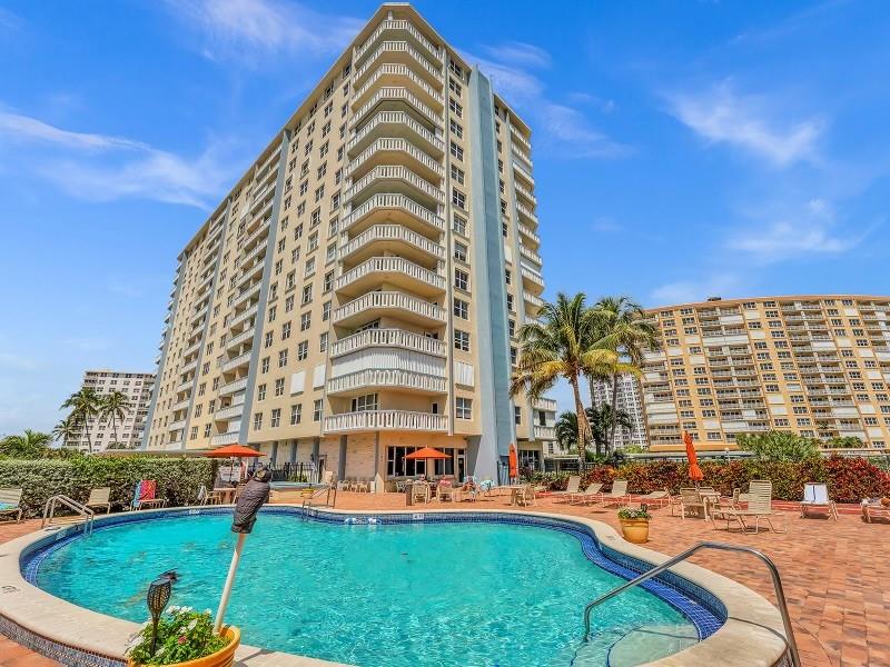 Jamaica House Condominium - Residential