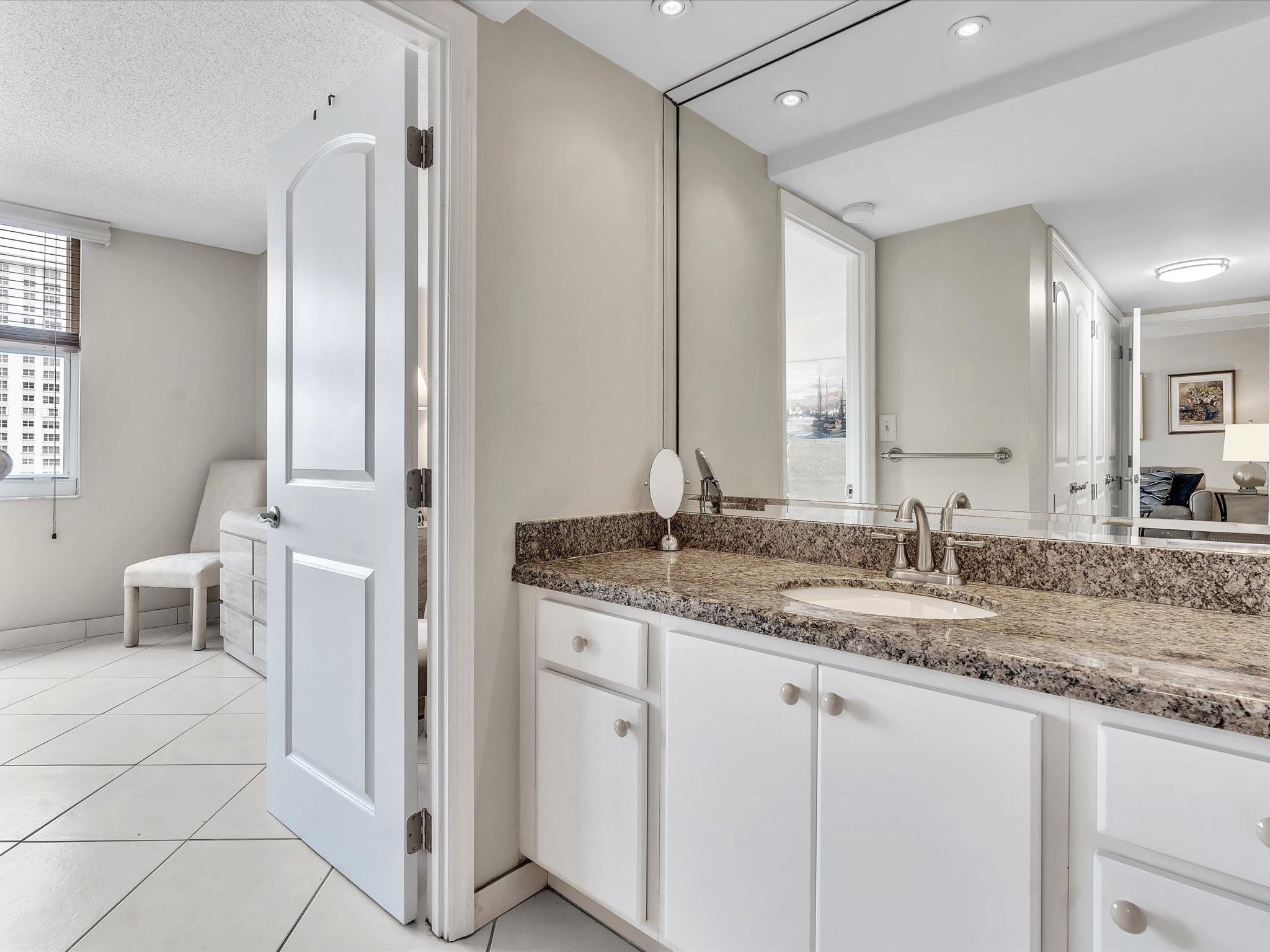 Jamaica House Condominium - Residential