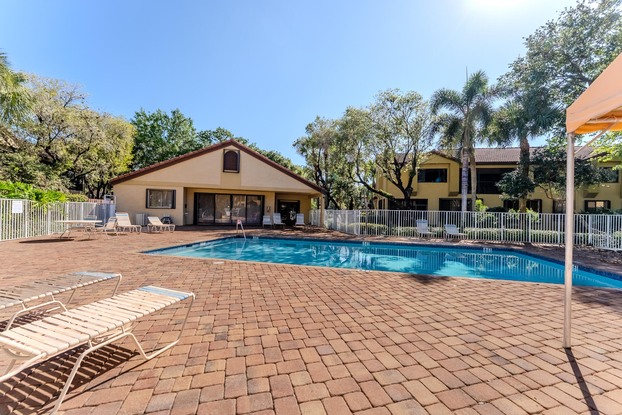 BRIDGEWATER CONDO - Residential