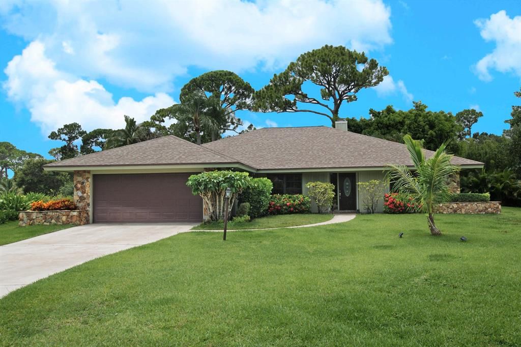Photo of 19502 Trails End Ter Terrace, Jupiter, FL 33458 (MLS # R10726386)