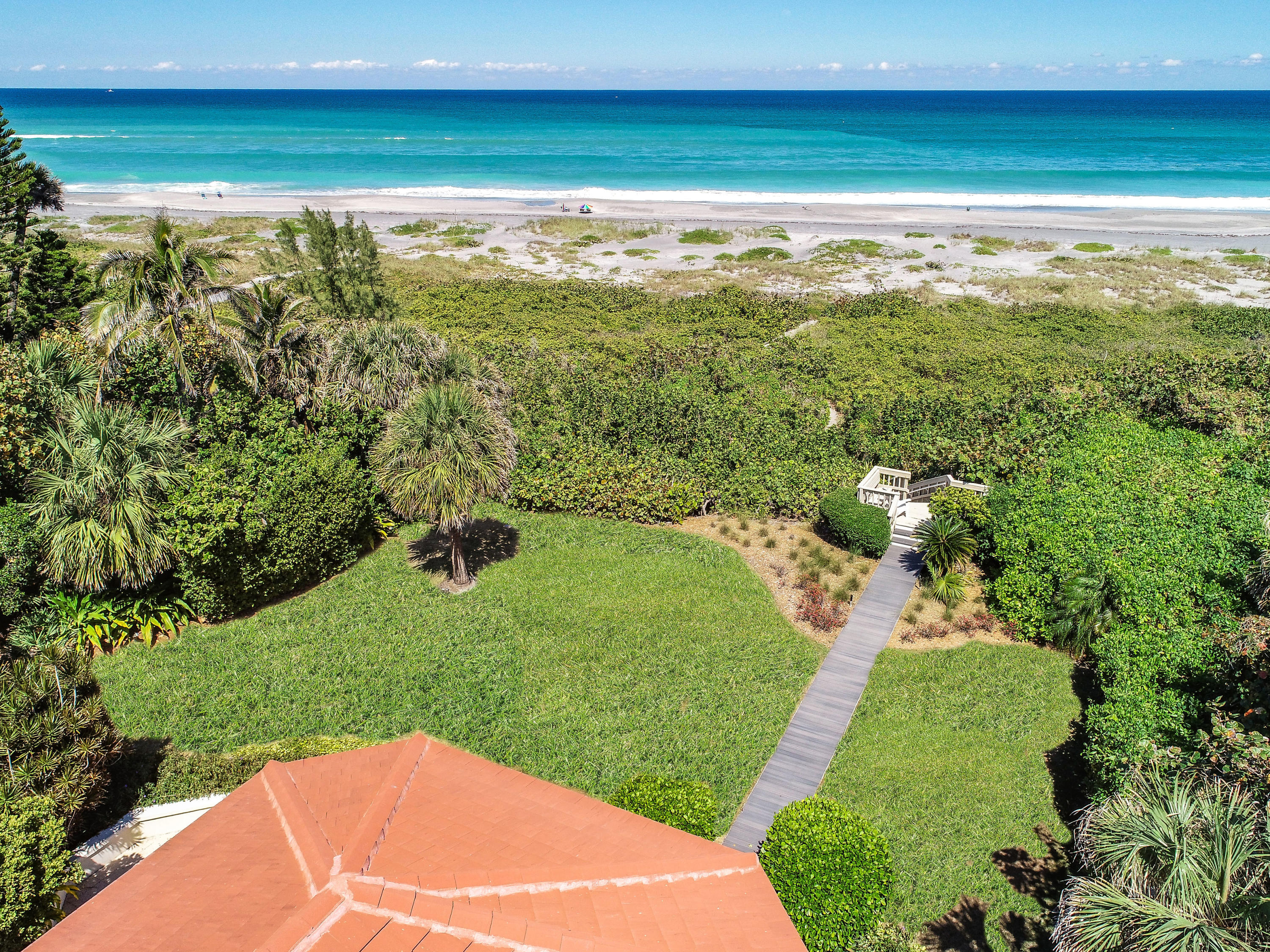 Blowing Rocks No 2 - Land