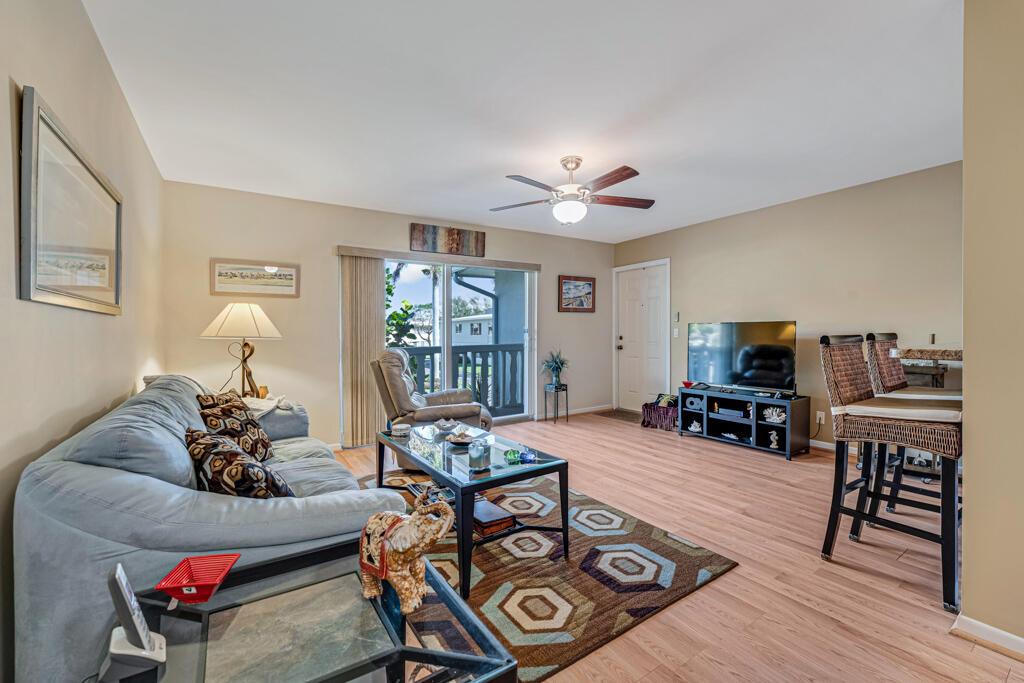 View photos, virtual tours, details... 210 Main Boulevard 2b