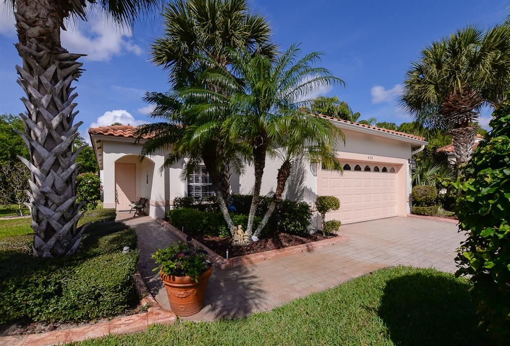 Photo of 430 NW Lismore Lane, Port Saint Lucie, FL 34986 (MLS # R10718104)