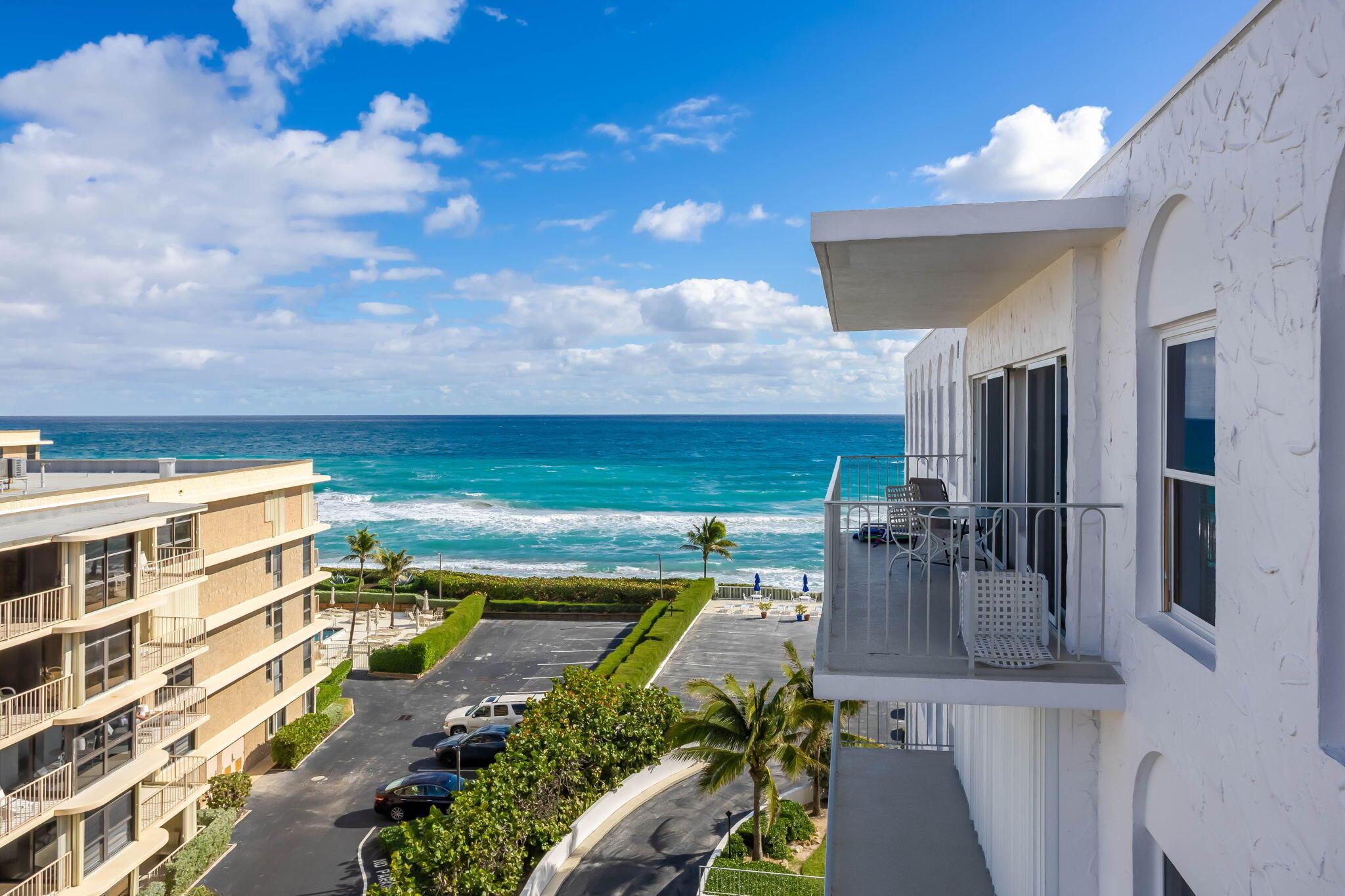 LA RENAISSANCE - Residential Lease