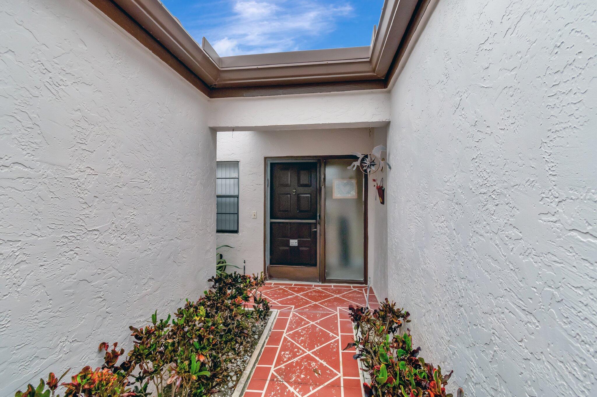 6344 Kings Gate Circle