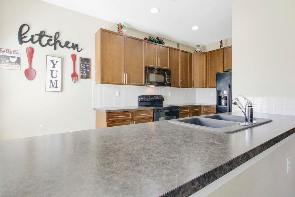 Photo of 244 Lake Monterey Circle, Boynton Beach, FL 33426 (MLS # R10773935)
