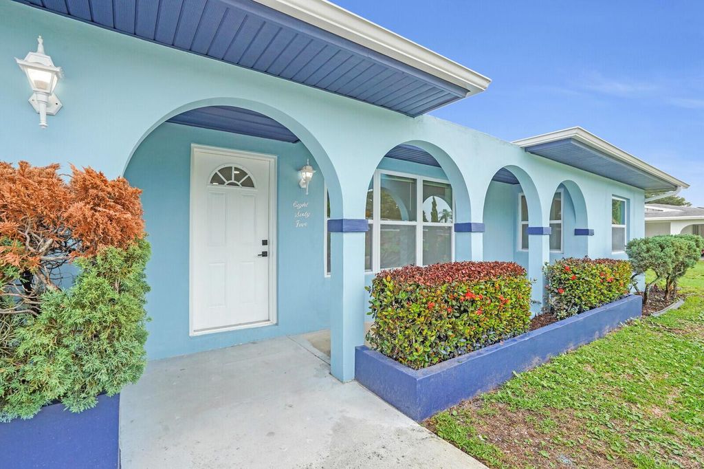 Photo of 865 SE Tierra Court, Port Saint Lucie, FL 34983 (MLS # R11096881)