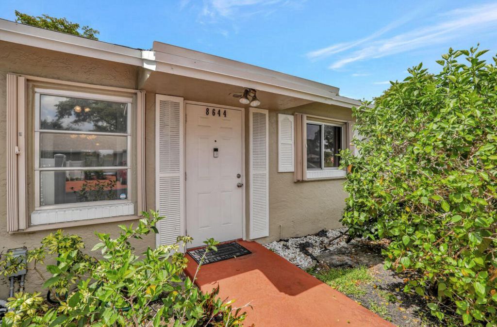 Photo of 8644 Overset Lane, Boca Raton, FL 33496 (MLS # R10998964)